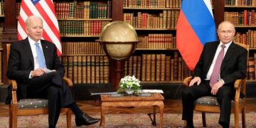 Biden advierte a Putin que una invasión a Ucrania traerá una respuesta «decisiva»