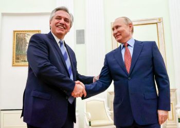 Fernández relanzó la relación con Rusia en medio de las negociaciones con el FMI