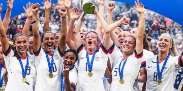 Las futbolistas cobrarán lo mismo que los varones