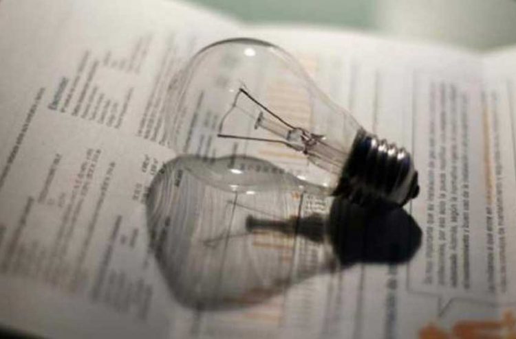 Las tarifas de luz y gas deberían subir hasta 150% para cumplir con las expectativas del FMI