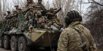 El frente ruso atacó y tomó el control de la central nuclear de Chernóbil