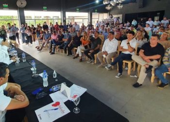 Morales impulsa un candidato a gobernador de la UCR en JxC