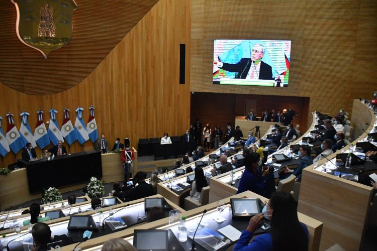 Para la UCR, el Gobernador dio un discurso de “fin de ciclo”
