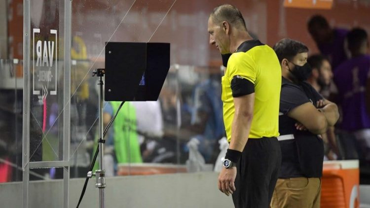 El VAR llega al fútbol argentino en la fecha 8 El VAR llega al fútbol argentino en la fecha 8