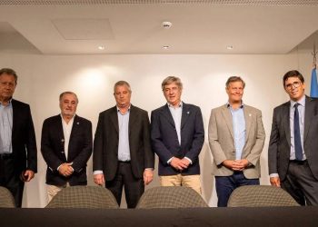 El juez Bustos Fierro admitió el amparo de la Sociedad Rural contra las retenciones