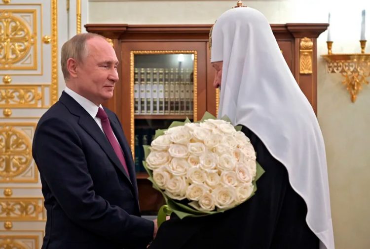 El presidente Putin con el patriarca Kirill, un socio político estratégico.