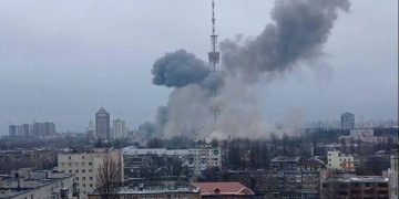 La invasión rusa a Ucrania se acerca a Kiev