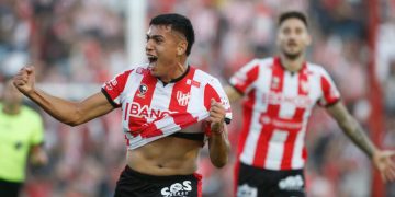 Victoria de la Gloria ante Nueva Chicago