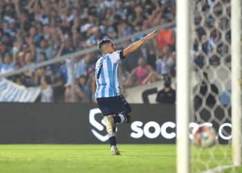 No encuentra el rumbo: Talleres cayó ante Racing en Avellaneda