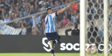 No encuentra el rumbo: Talleres cayó ante Racing en Avellaneda
