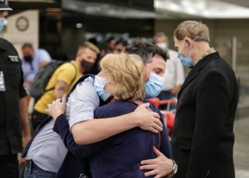 Llego el primer contingente de argentinos que salió de Ucrania