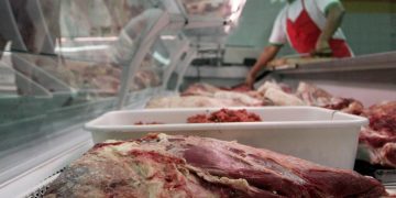 Así aumentaron los fideos y el asado en 26 meses