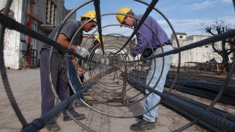 La desocupación cayó el año pasado al 7,0, el nivel más bajo desde el 2016