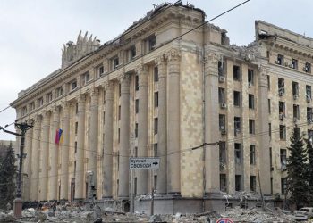 El gobierno de Ucrania denunció que Rusia bombardeó el centro de Jarkov