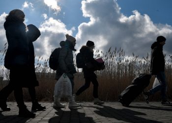 Ucrania confirmó la apertura de 10 corredores para la evacuación de civiles