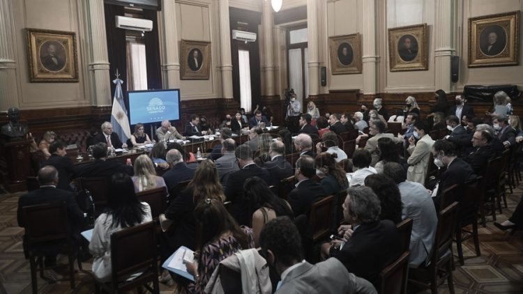 El Senado avanzó en la firma del dictamen sobre la reforma del Consejo de la Magistratura