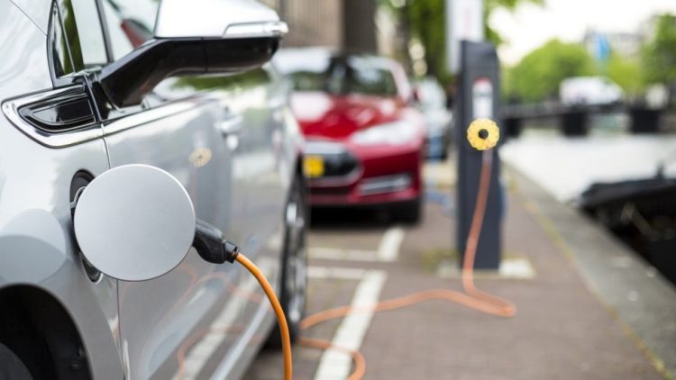 El Gobierno activó la importación de autos eléctricos, híbridos y a hidrógeno