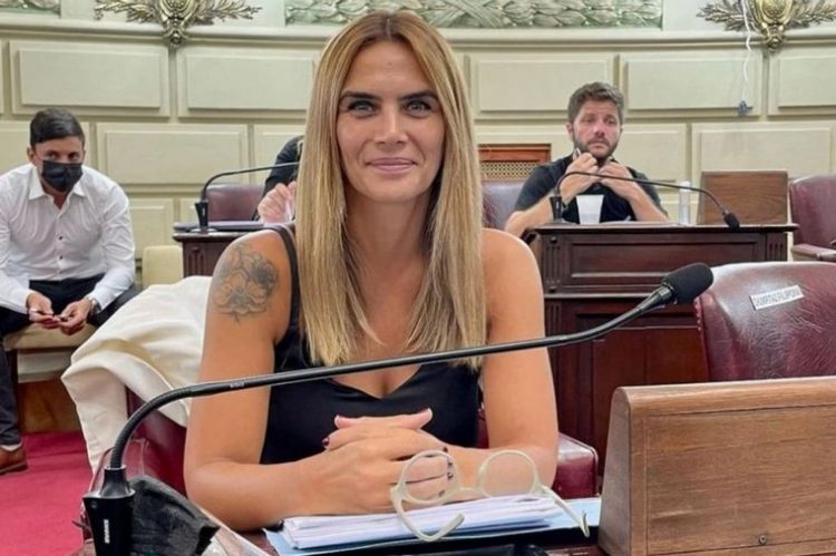 Amalia Granata: “Si mi hija fuera violada, al bebé lo criaré yo” Amalia Granata: “Si mi hija fuera violada, al bebé lo criaré yo”
