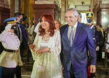 La vocera presidencial confirmó la falta de diálogo entre el Presidente y CFK