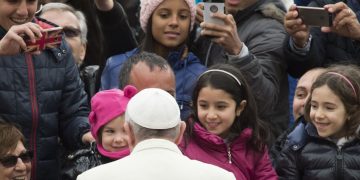 Ataques despiadados contra el papa Francisco