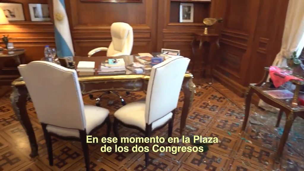 Cristina Kirchner mostró los destrozos en su despacho en el Senado