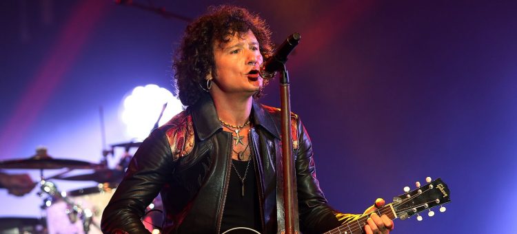 Enrique Bunbury anunció su sorpresivo retiro de los escenarios por un problema de salud