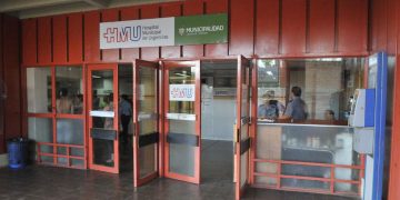 Un hombre cayó al vacío al intentar trepar al departamento de su ex pareja