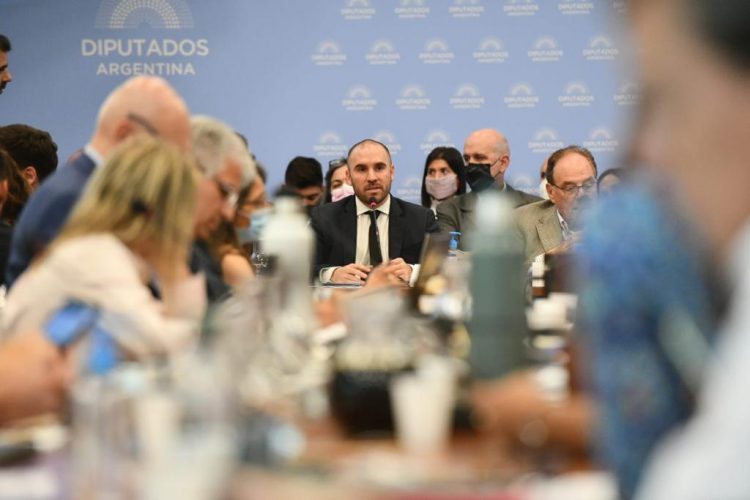En Diputados, Guzmán insistió en que un rechazo del entendimiento sería desestabilizante