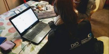 Un cura de 80 años fue detenido por distribución de pornografía infantil