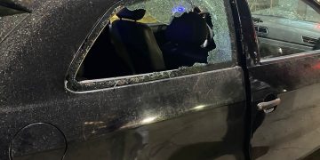 Con su auto, persiguió y atropelló a dos presuntos delincuentes que le habían robado