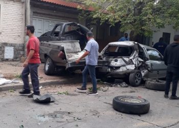 Chocó siete autos a toda velocidad y mató a un motociclista porque «lo perseguía el diablo»