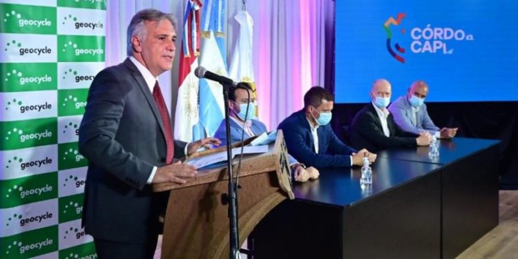 Martin Llaryora, disertando en el anuncio de la gran inversión. Fuente: Gobierno de Córdoba.