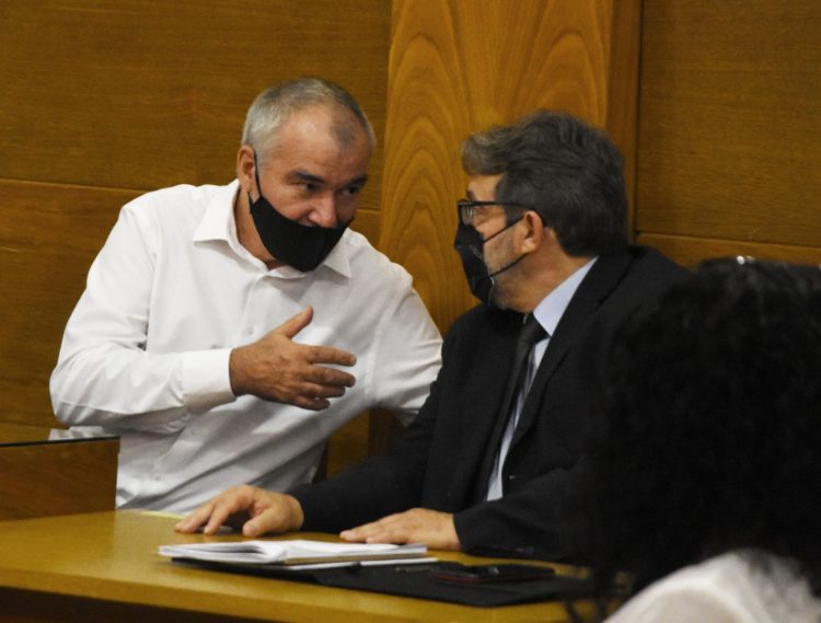 A la izquierda, el acusado Sergio Raponi.