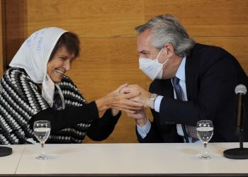 Fernández elogió el consenso contra la dictadura