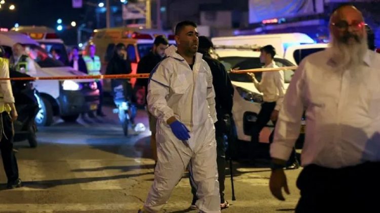 Cinco muertos por ataques armados en Israel
