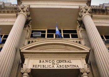 Piden a los bancos ampliar información de cuentas de no residentes
