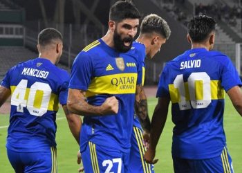 Boca goleó a Central Córdoba (R) y avanzó