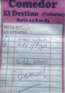 Bomberos que combatieron el fuego en Corrientes recibieron una sorpresa al ir a comer a una parrilla