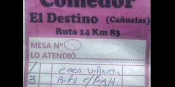 Bomberos que combatieron el fuego en Corrientes recibieron una sorpresa al ir a comer a una parrilla