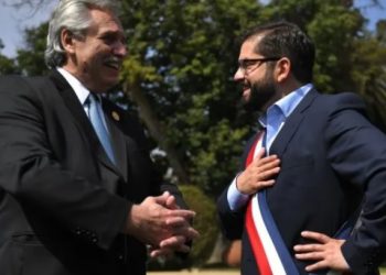 Boric anunció que su primer viaje será a Argentina