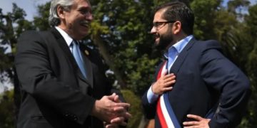 Boric anunció que su primer viaje será a Argentina