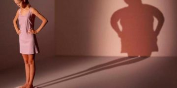 Alertan por grupos en redes que promueven la bulimia