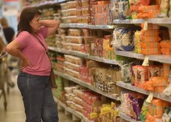 La canasta básica subió un 9% en febrero y llevó la línea de indigencia arriba de los $ 37.000