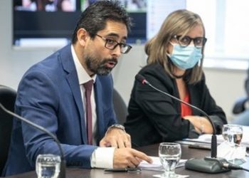 Para Cardozo, a Córdoba le faltan de tres a cinco meses para volver a la normalidad sanitaria