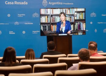 El Gobierno llegó a un acuerdo con el FMI «en los puntos sustanciales» y se aguarda su ingreso al Congreso