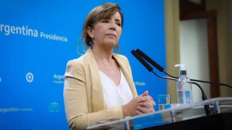 Cerruti reconoció la distancia entre CFK y Fernández