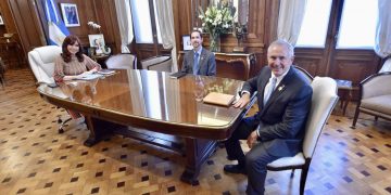 El FdT quiere ir por los fondos fugados para pagar la deuda