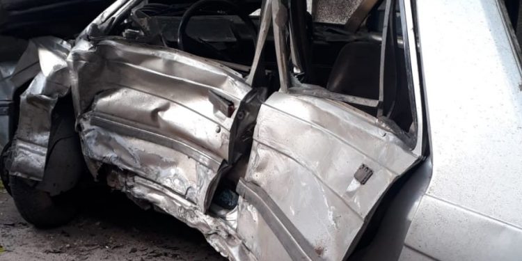 Chocó a siete autos estacionados, mató a un motociclista y quiso huir, pero fue atrapado por vecinos