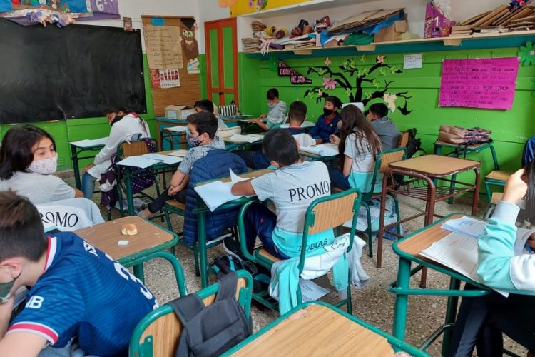 Con protocolos, las escuelas vuelven a la presencialidad