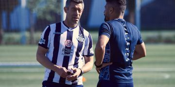 Caixinha tuvo su primera práctica frente al plantel